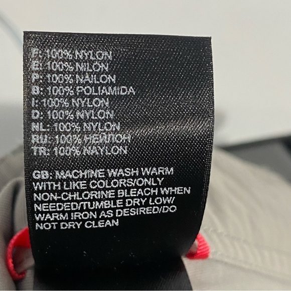 THE NORTH FACE Paramount Valley Convertible Pants - Picture 10 of 10